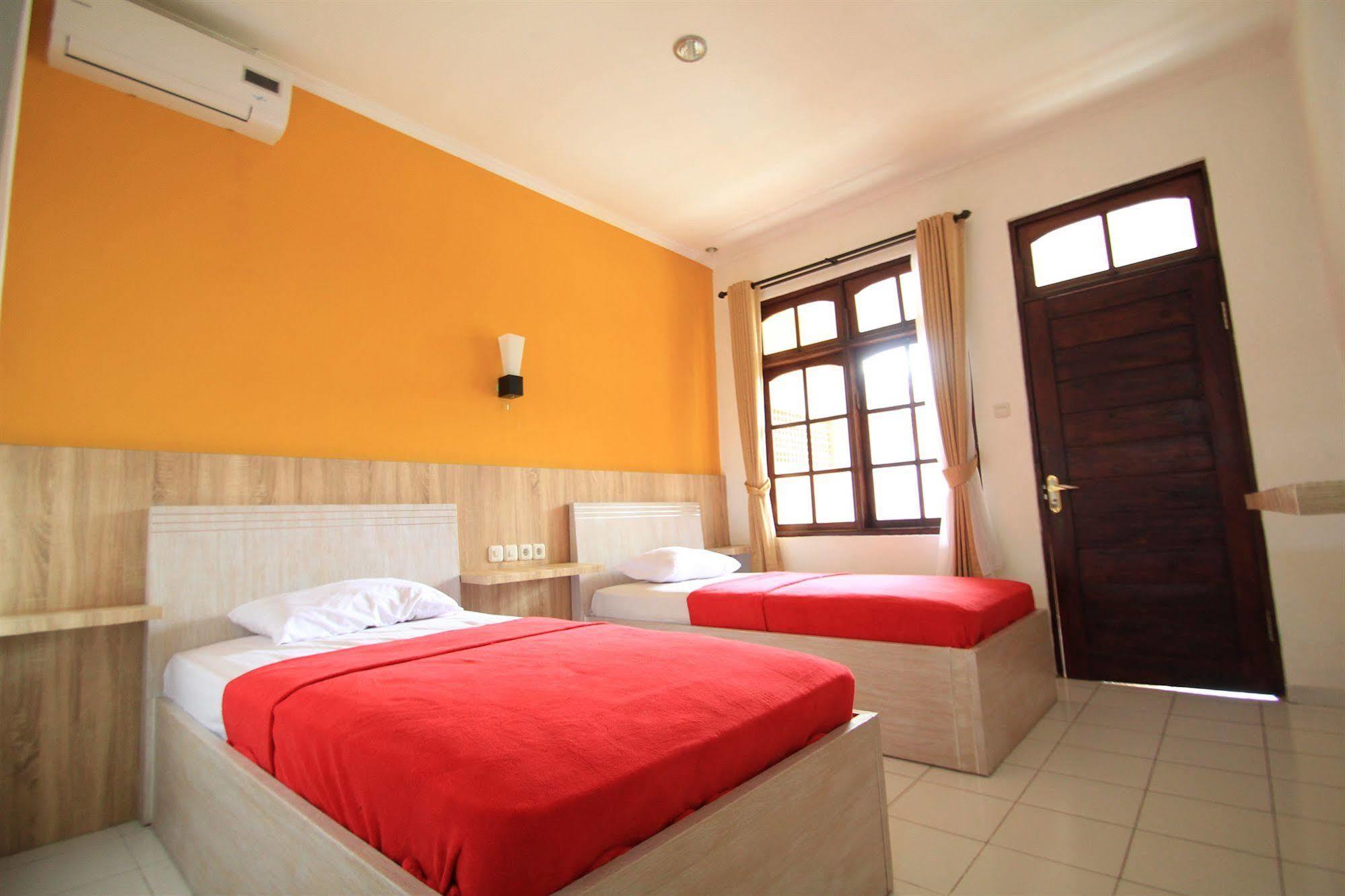 Beneyasa Beach Inn 2 Kuta Lombok Zewnętrze zdjęcie